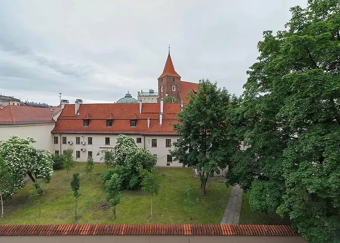 Main Square Apartment - Old Town