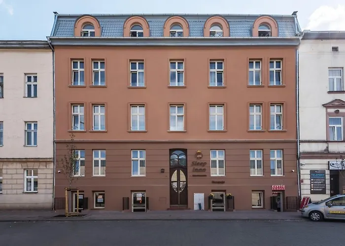 Old Town Apartments - B12